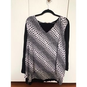 ⚠️NEW⚠️ PLUS size Micheal Kors Long Sleeve Top